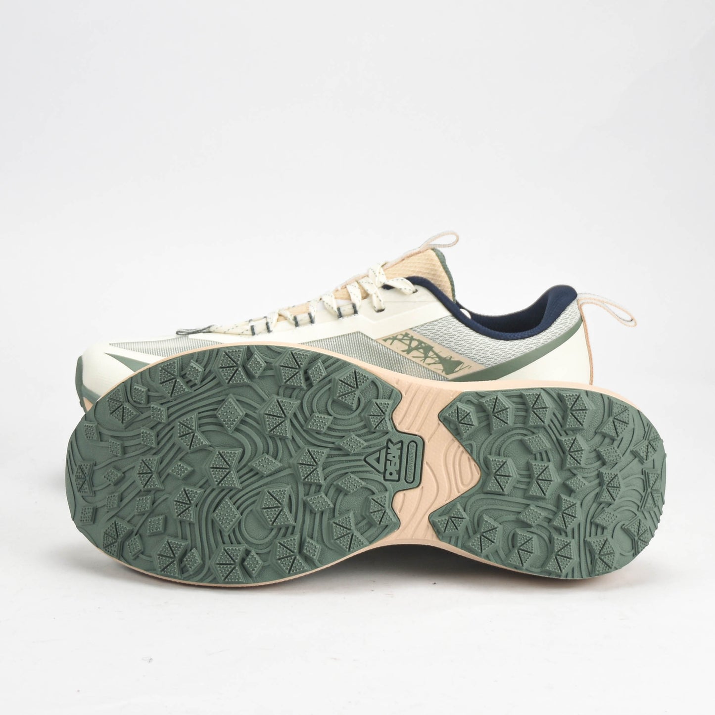 PEAK SHOES