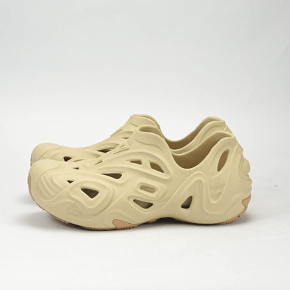 PEAK SANDALS