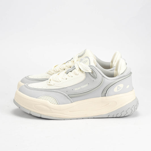 PEAK SHOES