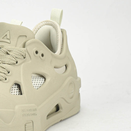 PEAK SPORTS SHOES