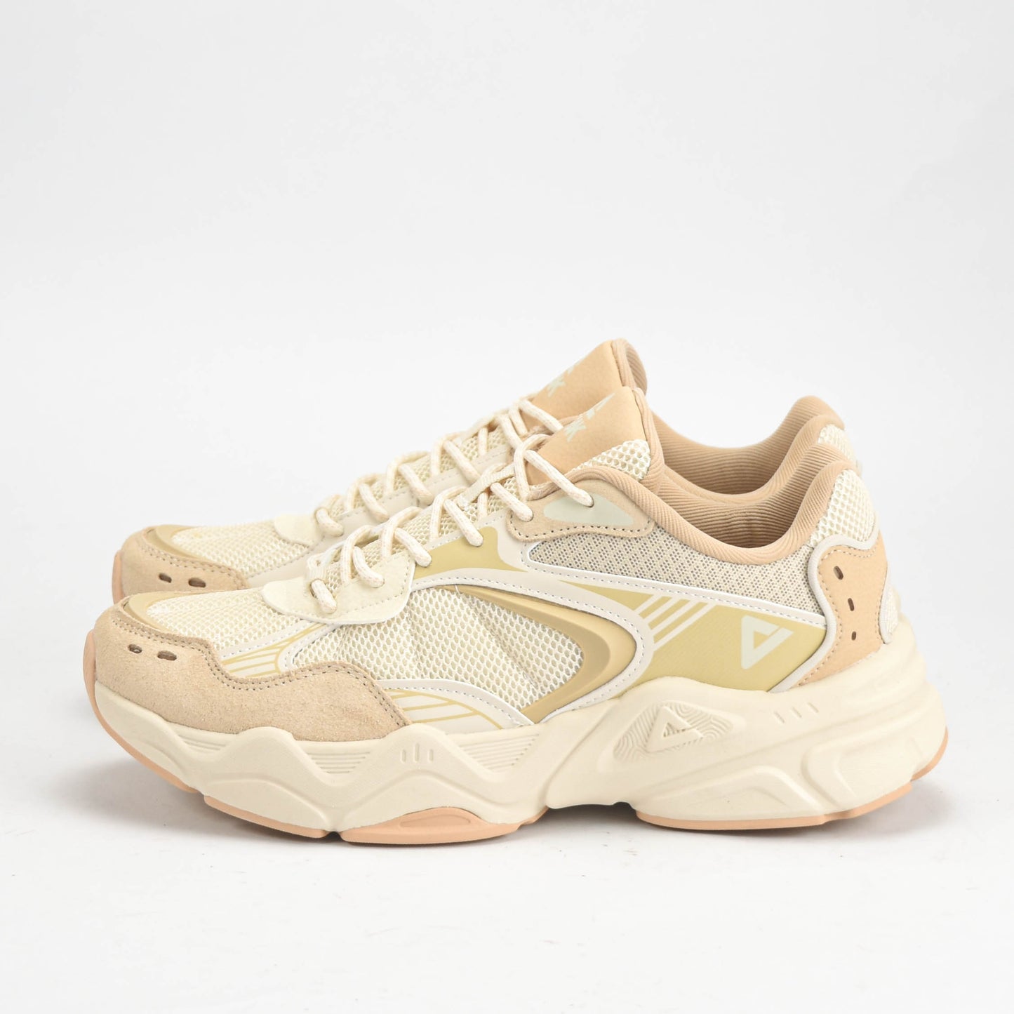 PEAK SHOES