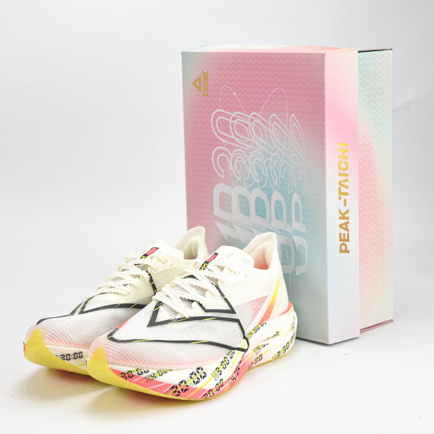 PEAK SHOES