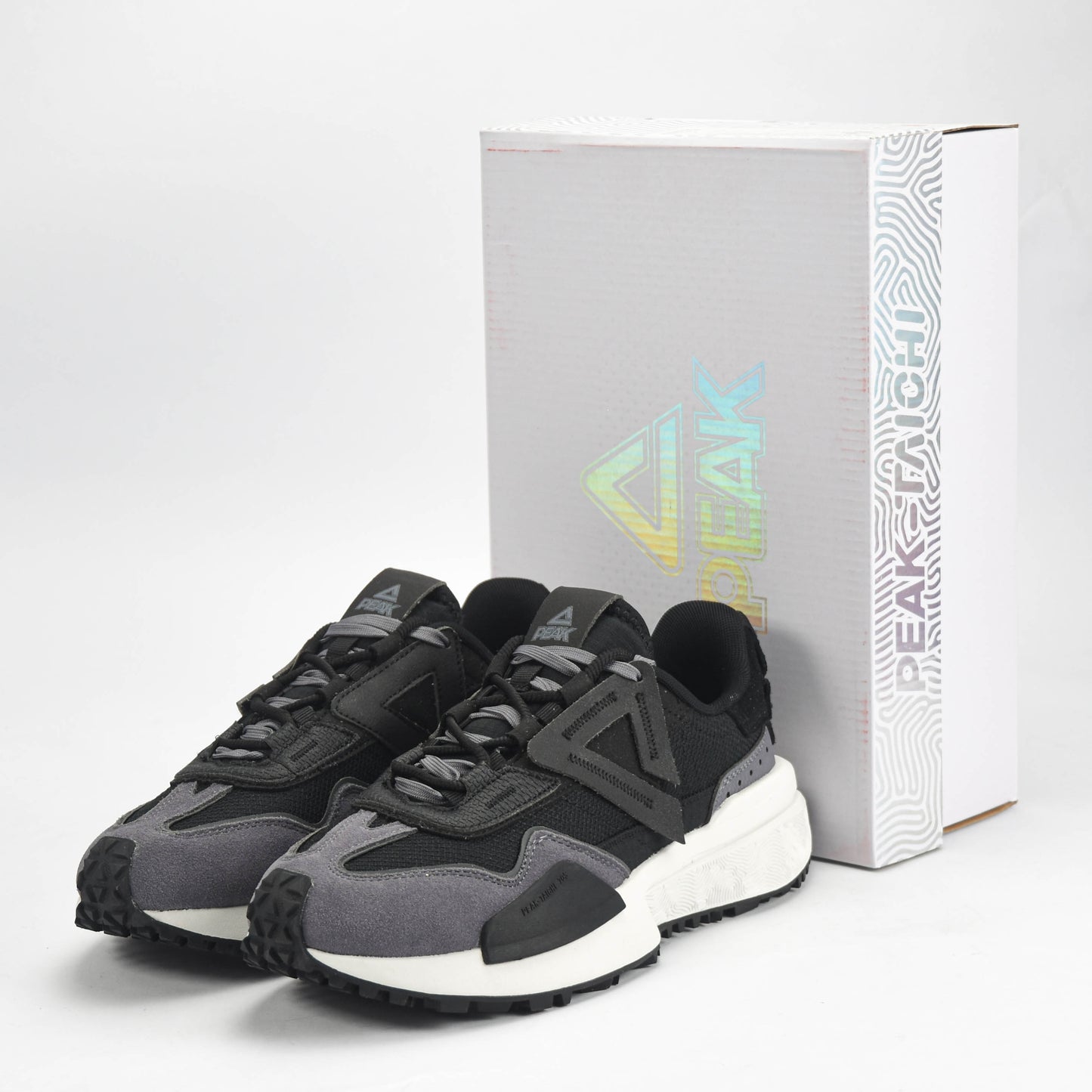 PEAK SHOES